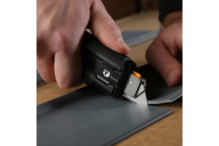 ToughBuilt® Scraper Utility Knife