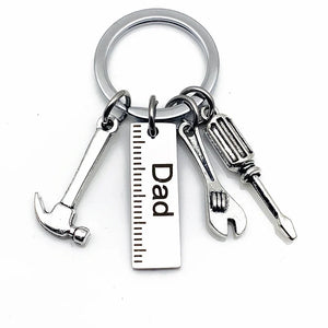 🎁Father's Day Gift: Car Enthusiast Tool Keychain for Dad