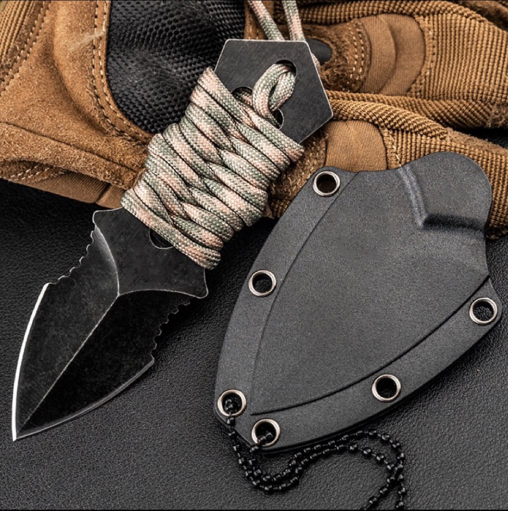 Outdoor Tactical Knife Necklace Blade